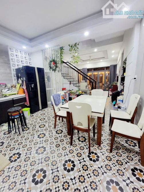 💥 Bán Nhà 3 tầng Mặt tiền đường 7m5 Lý Triện, Thanh Khê - DT 105m2 - nhỉnh 8 tỷ - 2