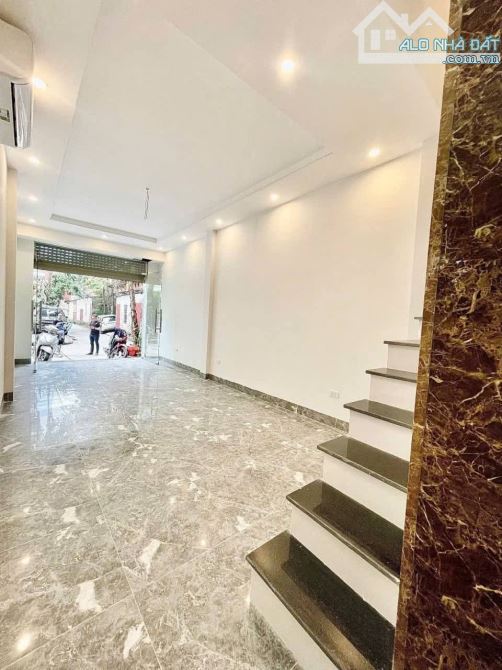Bán nhà 51m2 thang máy khu Phân Lô ôtô tránh kinh doanh  khu Ngọc Khánh - 2