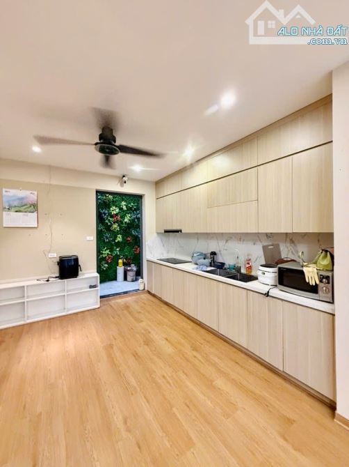 BÁN NHÀ MỚI NGỌC LÂM – DÂN XÂY – GARA Ô TÔ – FULL NỘI THẤT - Ở NGAY – 52M2 CHỈ 11,99 TỶ - 2