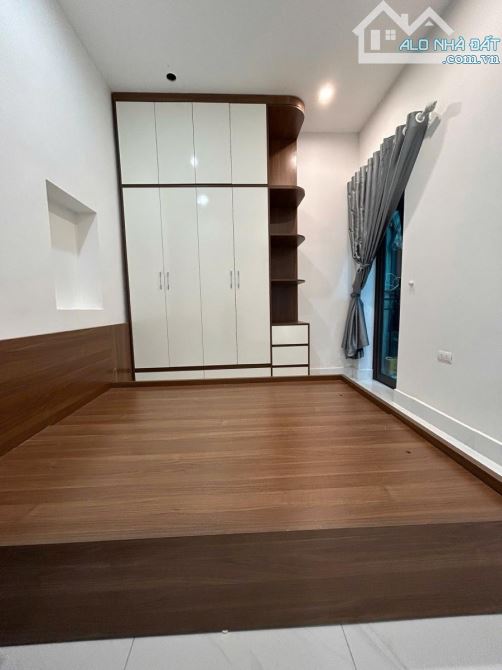 Siêu Hiếm ! BÁN NHÀ VĂN CHƯƠNG ĐỐNG ĐA, 15m Ô TÔ, NGÕ THÔNG, 5T, 3 NGỦ NHÀ ĐẸP Ở NGAY - 2