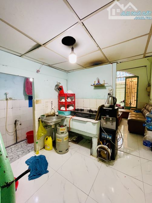 Bán nhà 2 tầng Trần Thánh Tông, Tân Bình gần sân bay, 3PN, hẻm ô tô, 4 tỷ nhỉnh - 2
