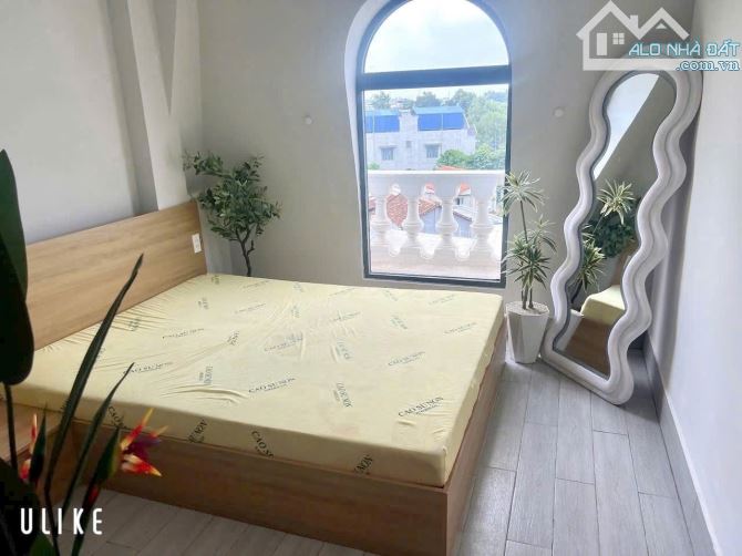 Bán nhà CHDV 4 tầng, 90tr/tháng, Full nội thất, gần BigC Go Dĩ An, Đông Hoà chỉ 19tỷ - 2