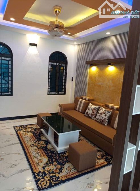 Bán nhà Tả Thanh Oai 42m 5 tầng mặt ngõ thông, gara ô tô 5.85 tỷ - 2