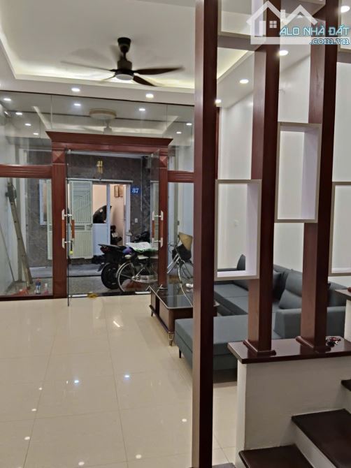 Bán Nhà Thịnh Hào 2 Đống Đa, 48m, 5.5 Tầng, Mt 4.4m, Giá chỉ 11.8 Tỷ - 2