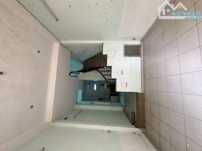Nhà 2 tầng 1/ đường Lâm Thị Hố, P. Tân Chánh Hiệp, Q12, dt 72m2 (4mx18m) 5Tỷ - 2