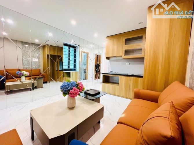 Nhà Lô Góc - Full Nội Thất - Tập thể Phương Mai- Đống Đa - Dt:65m2/2PN*nhỉnh 3 tỷ - 2
