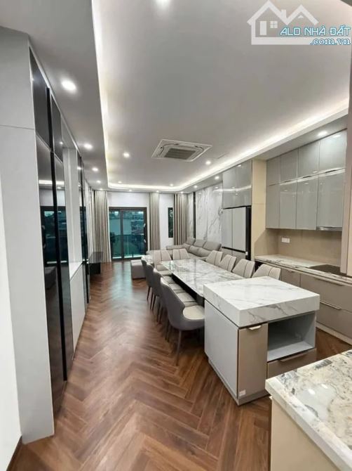 🏡 NHÀ ĐẸP NGUYỄN VĂN CỪ - 6 TẦNG THANG MÁY - GARA Ô TÔ - FULL NỘI THẤT - 2