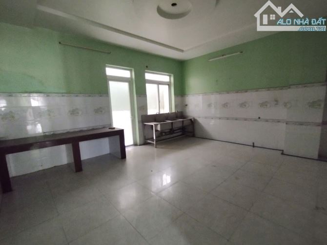 Cho thuê nhà mặt tiền đường Trương Định, phù hợp kinh doanh - 2