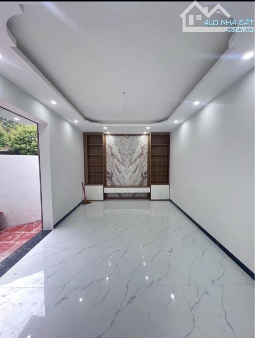 Bán nhà dân xây 4 tầng x50m2 oto đỗ cổng , sát trường học cấp 3 hoài đức . - 2