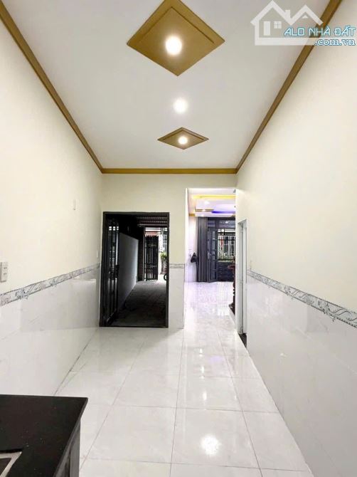 ☘️Bán căn nhà đẹp 1 trệt 1 lầu ở ngay trung tâm trảng bàng 1tỷ050 vnđ Sẵn Sổ☘️ - 2