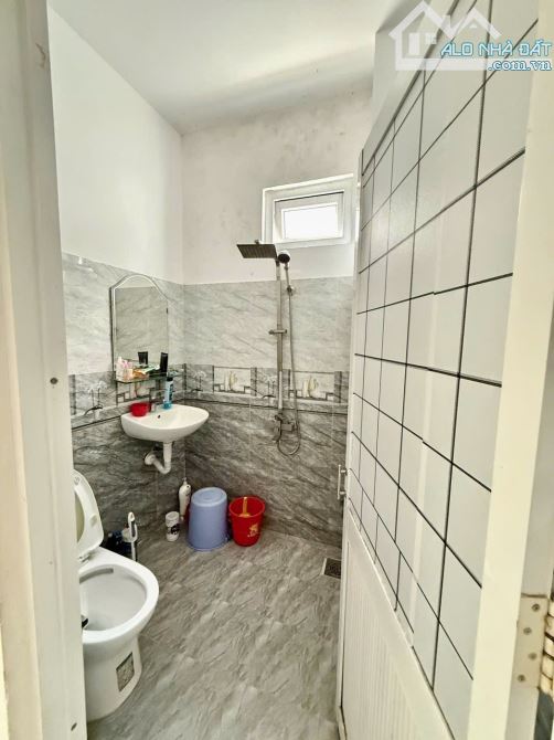 BÁN NHÀ LÔ GÓC 2 MẶT KIỆT Ô TÔ – NÚI THÀNH – GIÁ 4.6 TỶ - 2