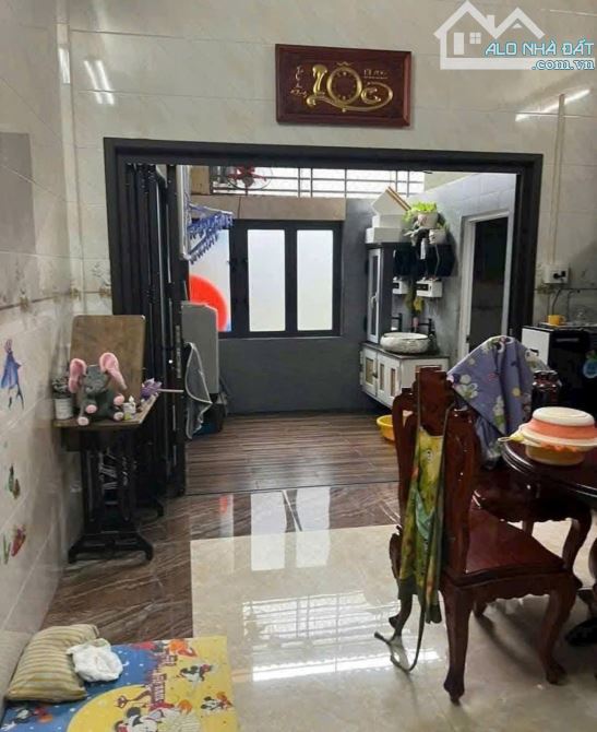 GẤP ! Bán nhanh nhà ở Thới Tam Thôn Hóc Môn 4x20 ( 82m2 ) 950 TRIỆU Sổ hồng riêng - 2