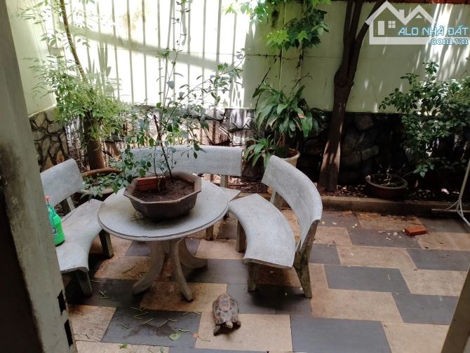 BÁN NHÀ TRUNG TÂM 1 TRỆT 3 LẦU CÓ SÂN ĐỂ Ô TÔ HẺM THÔNG 5M Ô TÔ TRÁNH NHAU 86m2 - 2
