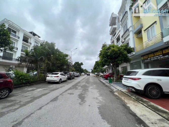 Bán lô đất 60m mặt đường đôi lô 17 lê hồng phong hải an . Diện tích 60m ngang 4m - 2