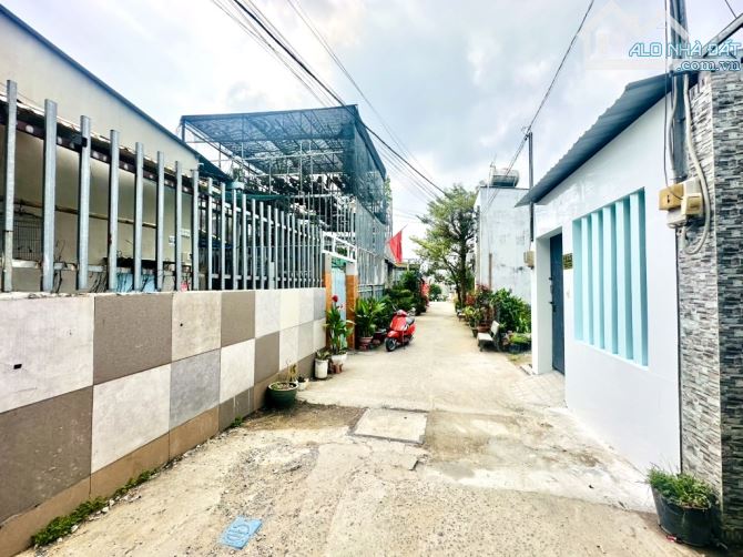 LÔ ĐẤT 80M2 3 TỶ NGAY KHU ĐÔ THỊ VINHOMES GRAND PARK SẦM UẤT Q9 NGUYỄN XIỂN - 2