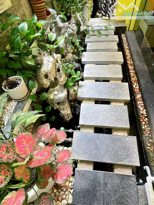 Bán biệt thự Văn Quán, Hà Đông, kinh doanh, ô tô, 215m2, mặt tiền 10m, giá 40 tỷ. - 2