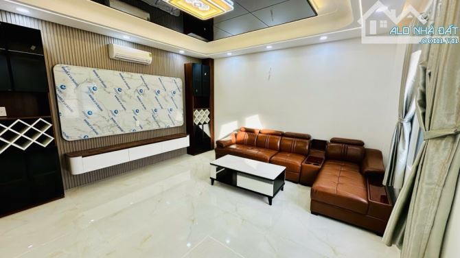 BÁN NHÀ MỚI ĐẸP - 5 TẦNG NGUYÊN ZIN – LÔ GÓC 2 MẶT THOÁNG – NGANG 5M - CHỈ : 6.85 tỷ(TL) - 2
