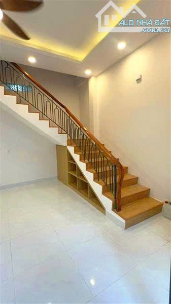 Bán Nhà Gò Vấp, Kế Bên Chợ Hạnh Thông Tây, 124m2, Mặt Tiền 6m - 2