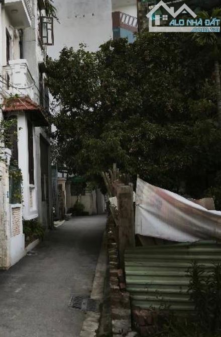 BÁN ĐẤT - TRÂU QUỲ - HÀ NỘI - Ô TÔ - GÓC - 2 MẶT TIỀN - VUÔNG ĐẸP - 2
