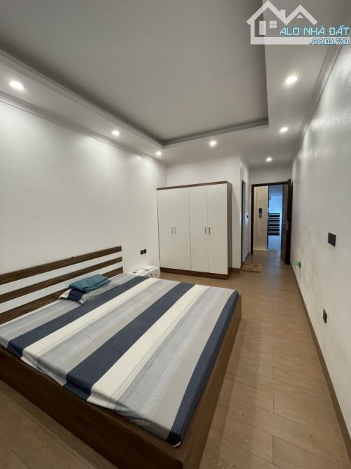 BÁN NHÀ KIM GIANG- MẶT NGÕ TO -OTO ĐẬU CỬA - SĐCC- 36M2 X 4TẦNG, 7 TỶ - 2