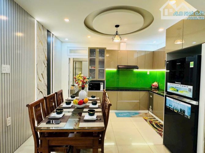 OTO đỗ cổng, cạnh TTTM Aeon Mall, Phố Trạm - Long Biên 40m2 x 5Tầng Nhỉnh 7Tỷ có TL - 2