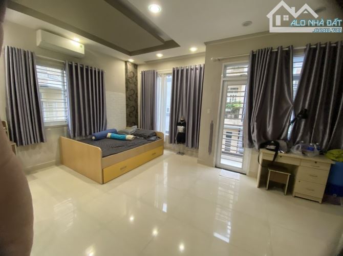 BÁN NHÀ MẶT TIỀN Phú Nhuận PHÙNG VĂN CUNG 6x4 5 tầng 24 m² giá 8,5 tỷ - 2