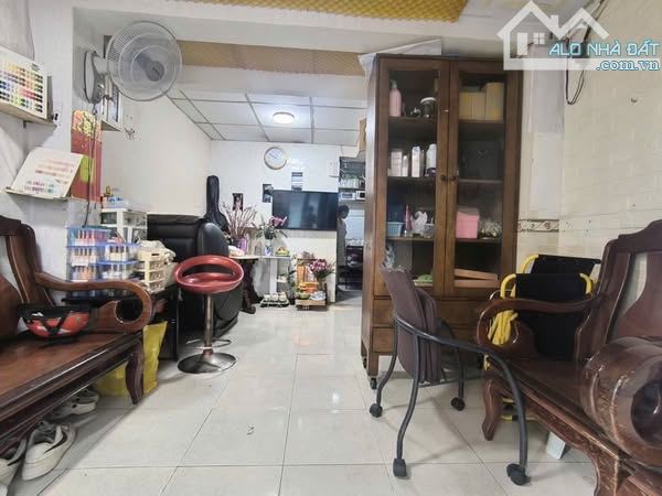 Hẻm Xe Hơi - Bùi Hữu Nghỉa P2, Bình Thạnh - 2 Tầng - 40m2- Kinh Doanh - Sát Q1 -Gía 5 Tỷ 2 - 2