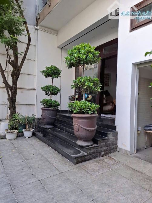 Biệt thự HXH Văn Chung ngay Sân Bay, DT: 7.2x20m (vuông), 4 Tầng kiên cố , 23.9 Tỷ (TL) - 2