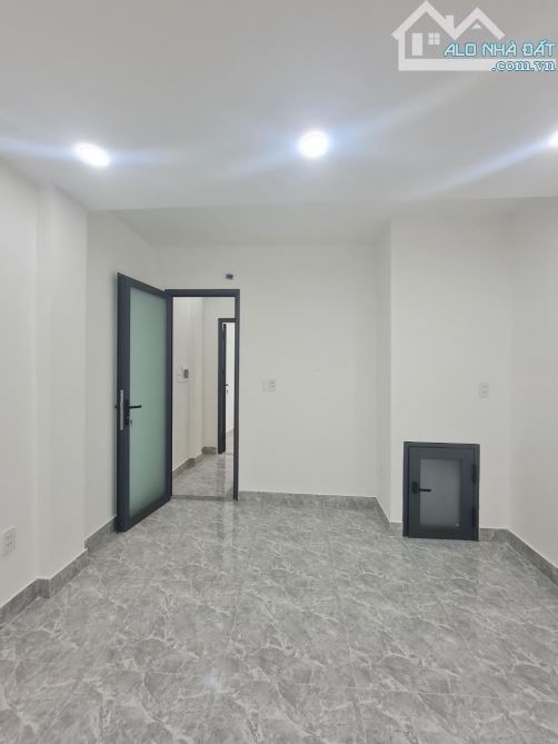Bán nhà 2 tầng mới Nguyễn Hữu Tiến, Tân Phú, hẻm thông, gần Aeon, nhỉnh 3 tỷ - 2