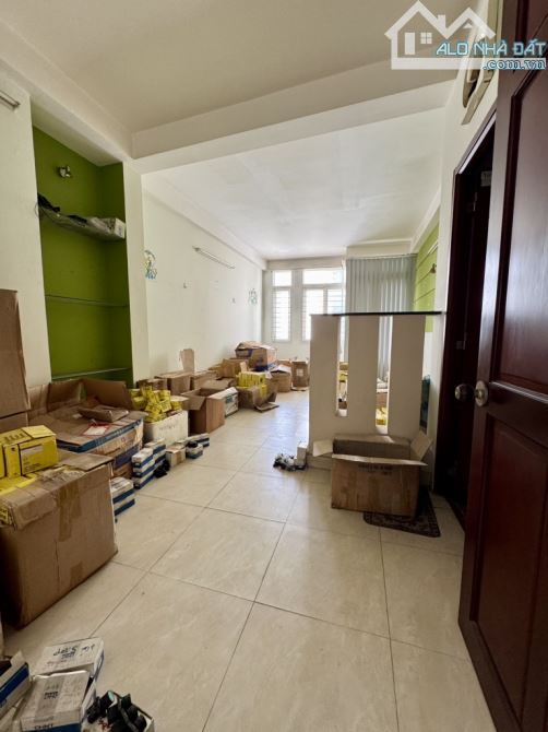 SÁT MẶT TIỀN TRẦN QUANG DIỆU P.13, QUẬN 3 - NHÀ 5 TẦNG - 42 M2 - 12 TỶ HƠN giảm còn 9 tỷ 5 - 2