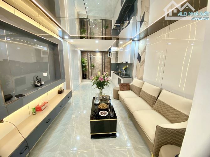 💥ĐẸP TỪNG ĐƯỜNG NÉT: La Thành 40m2, xây mới, NT long lanh, ngõ rộng thông, gần phố - 2