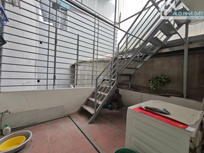 BẠCH MAI , 50M² , BÁN ĐẤT TẶNG NHÀ , GIÁ ĐẦU TƯ , NGÕ THOÁNG , GẦN Ô TÔ , 6,5 TỶ - 2