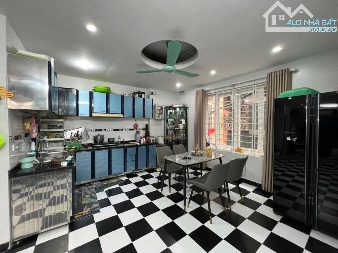 BÁN NHÀ NGHĨA DŨNG – BA ĐÌNH – 35M² – GIÁ 12 TỶ - 2