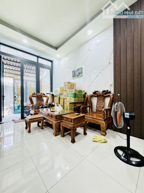 Bán Nhà Hiệp Thành Q12 - 60M2(4 x15 )- 4Tầng- HXH 4M- Chỉ 4,8Tỷ. - 2