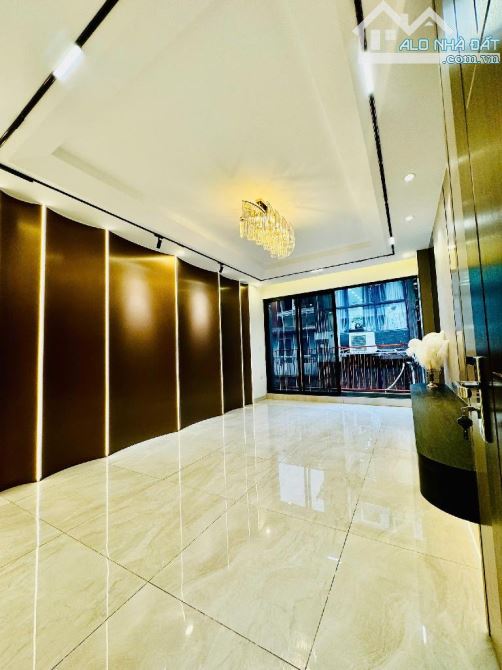 Bán nhà mặt phố Đông Các , 60m2 , 5 tầng - 2