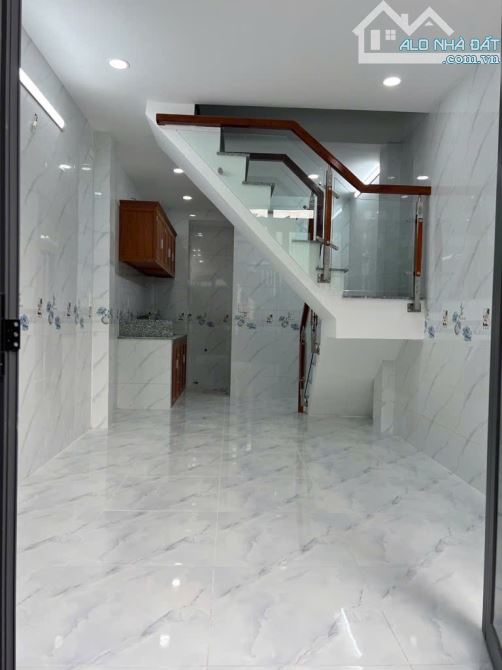 NHÀ SỔ HỒNG RIÊNG - HOÀN CÔNG CHUẨN - HUỲNH TẤN PHÁT - TÂN PHÚ QUẬN 7- CHỈ - 2