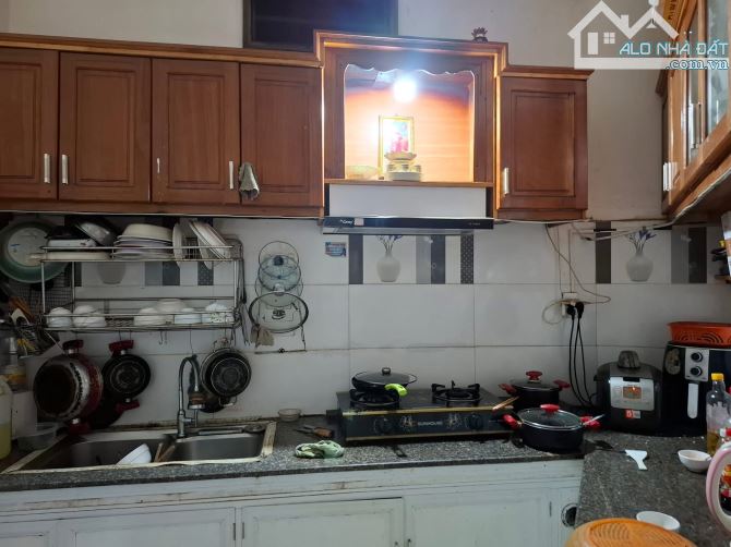 🔶 Cực Hót...Nhà 3 Tầng - Mặt Phố Nguyển Công Hoan - sát bến Xe ĐN - 2