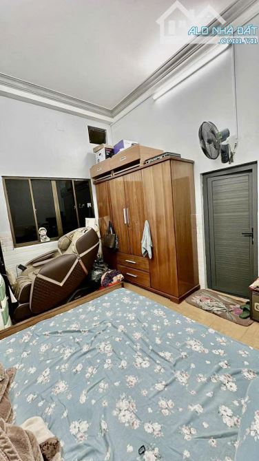 Giảm 2 tỷ Mặt tiền Kinh Doanh Lũy Bán Bích 170m2 ngang 9m 3 Tầng 26 tỷ - 2