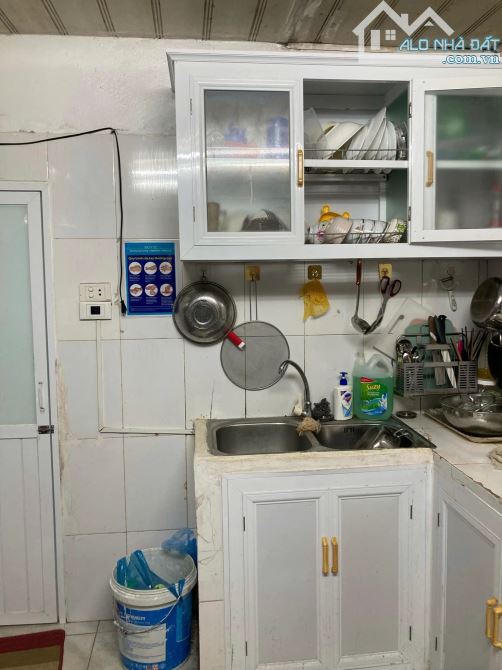 Cho thuê nhà nguyên căn chân cầu Vĩnh Tuy, phường Vĩnh Hưng, quận Hoàng Mai. Dt 40m 1 - 2