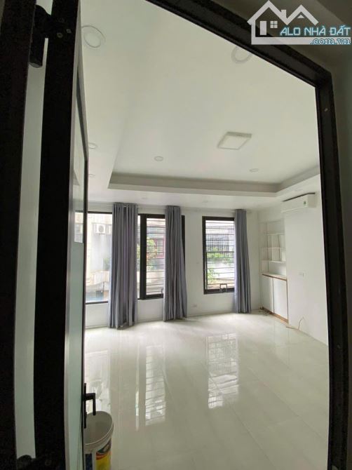 Cho thuê nhà 5 tầng Phố Đốc Ngữ, Phường Cống Vị, Ba Đình. Dt 50m x 5 tầng, giá 27tr - 2
