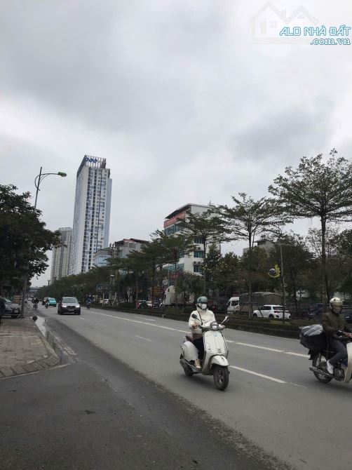 a Bắc gửi bán nhà phố Lê Trọng Tấn, Hà Đông, DT 50m, 4 tầng, ô tô vào nhà, chỉ hơn 9 tỷ - 2