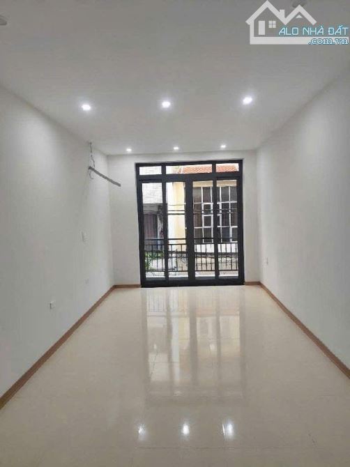 BÁN NHÀ MINH KHAI -45M2 OTO NGỦ TRONG NHÀ - KINH DOANH _ DÒNG TIỀN - 2