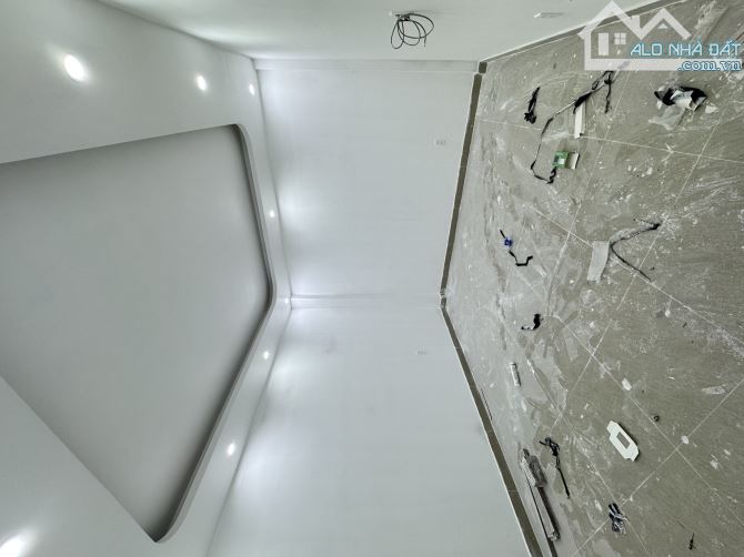 Chính chủ gửi bán NHÀ 4 TẦNG SÂN CỔNG ĐỘC LẬP OTO ĐỖ CỬA TẠI PHỦ THƯỢNG ĐOẠN - 3
