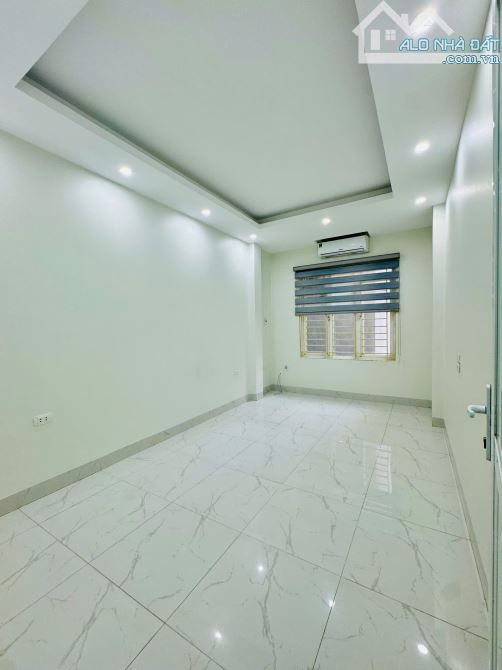 RẺ NHẤT NHÀ TRẦN PHÚ VĂN QUÁN 5 TẦNG  3 NGỦ GIÁ HƠN 5 TỶ - 3