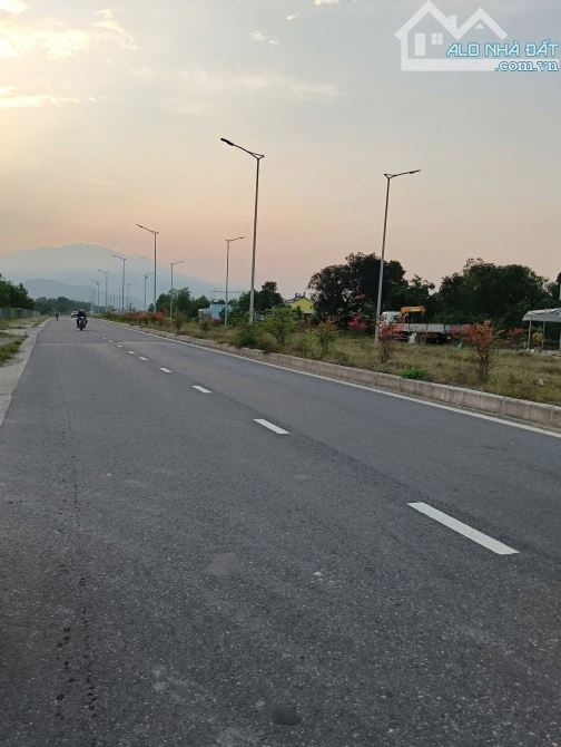 Đất xây nhà vườn hòa ninh, sát vành đai, 327m2 có 120m2 đất ở ngang 10m - 3