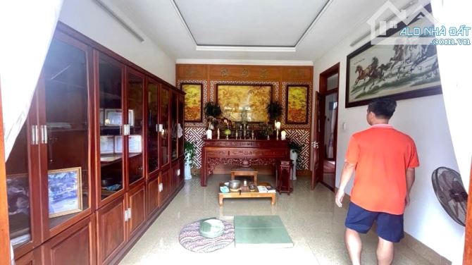 SIÊU PHẨM BIỆT THỰ 3 TẦNG KHUÊ TRUNG – CẨM LỆ – GIÁ TỐT NHẤT KHU VỰC, FULL NỘI THẤT - 3