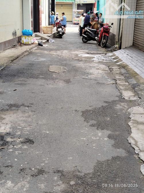 Nhà đẹp Lê Đức Thọ - 5 tầng - xe hơi tới cửa -sát mặt tiền -chỉ hơn 5 tỷ - 3