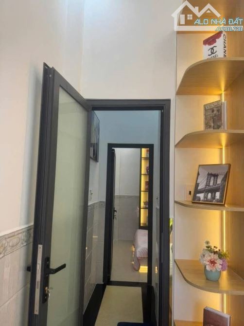 Bán nhà 2 tầng, Gò Vấp, gần ngay mặt tiền Quang Trung, 3 x 10, 3.x tỷ - 3