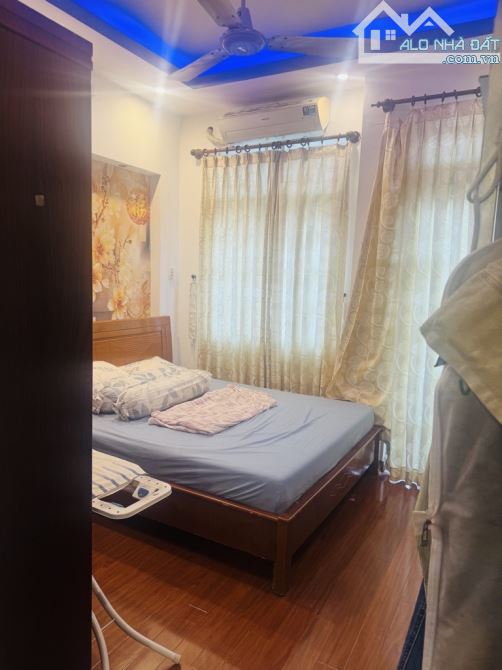 Bán nhà Quận 6, 47m2- 3 tầng- giá 6,19tỷ, có thang máy, sổ hồng riêng - 3