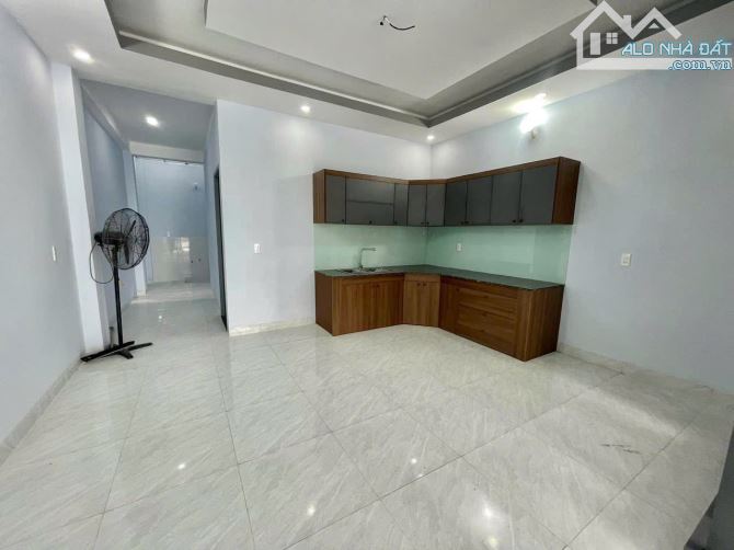 Bán nhà gác lửng Sổ Riêng đổ kiên cố Khu phố 4B, Trảng Dài - biên hoà - 3